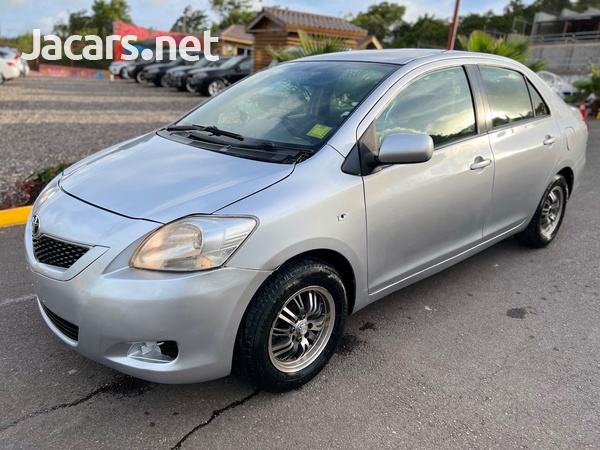 Toyota Yaris 1,3L 2013-3