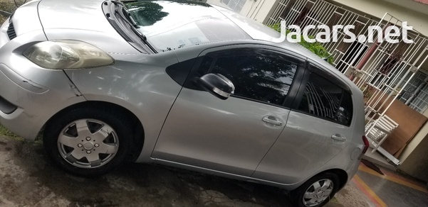 Toyota Vitz 1,2L 2009-1