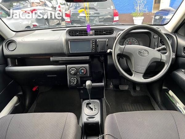 Toyota Probox 1,5L 2018-7
