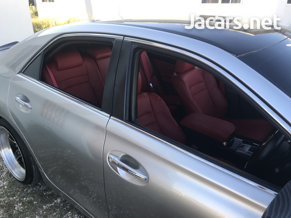 Toyota Mark X 2,5L 2012-3