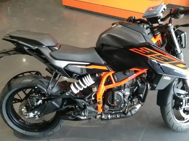 2026 KTM Duke 390 Gen 3 399cc Like New, Fully Papered, Saint James