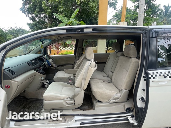 Toyota Isis 2,0L 2012-12