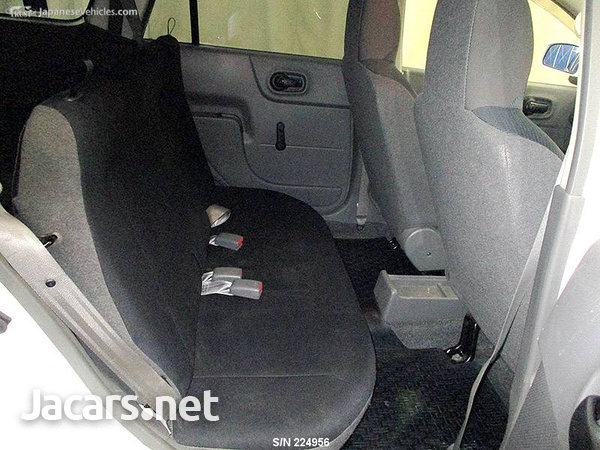 Nissan AD Wagon 1,4L 2016-6