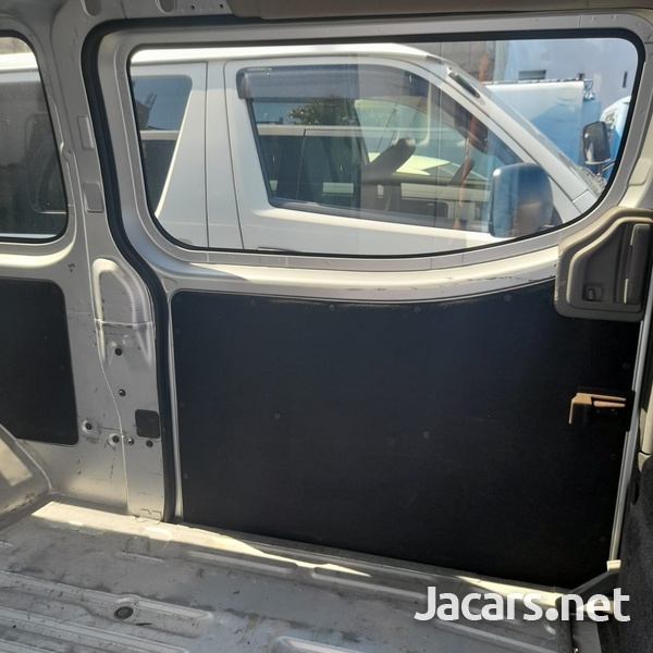 Nissan Caravan 2,0L 2015-4