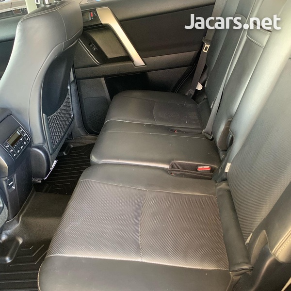 Toyota Land Cruiser Prado 3,0L 2019-5