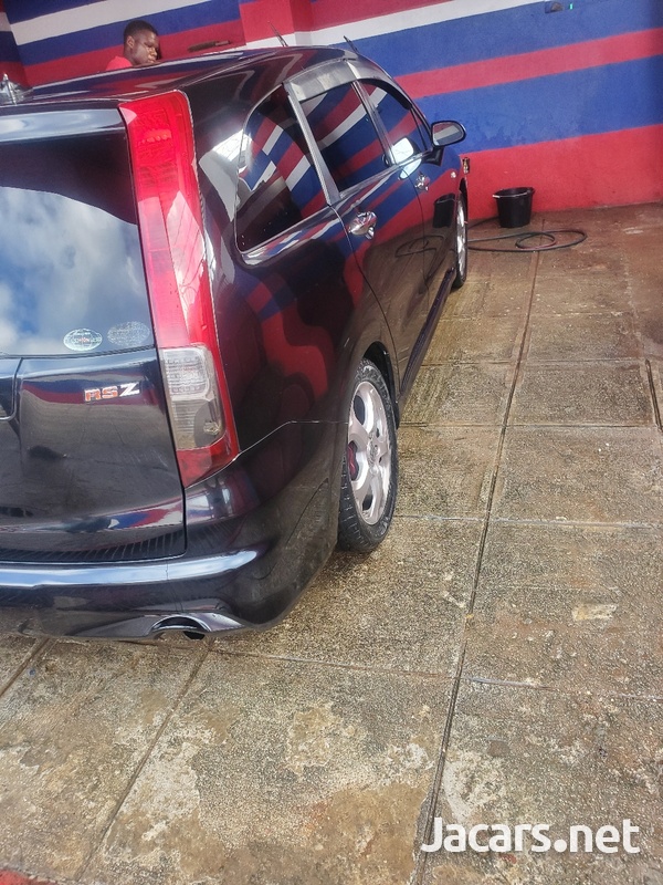 Honda Stream 1,9L 2009-1