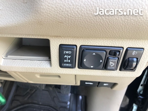 Nissan Tiida 1,5L 2008-4