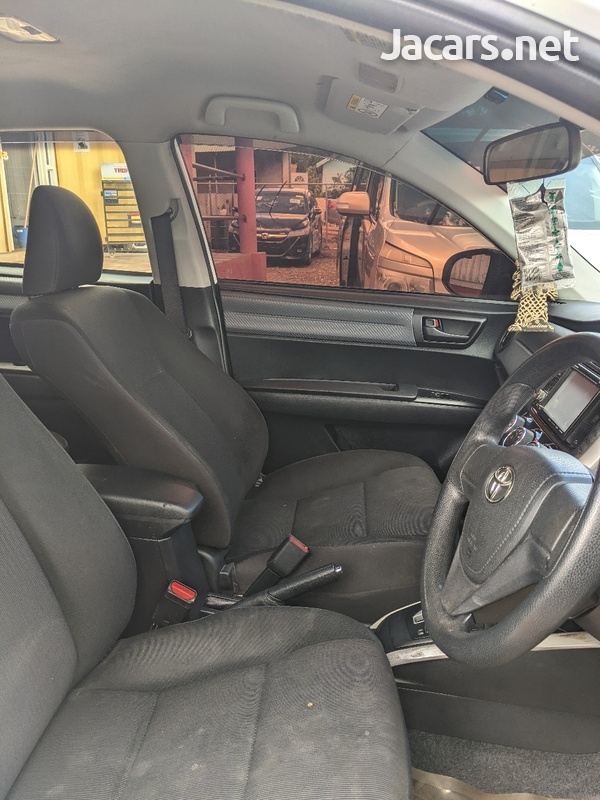 Toyota Fielder 1,4L 2014-7