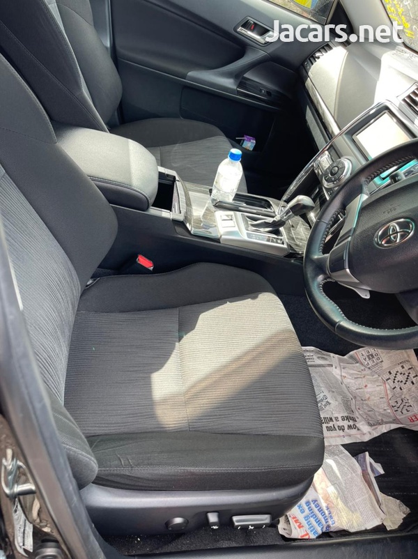 Toyota Mark X 2,5L 2012-2