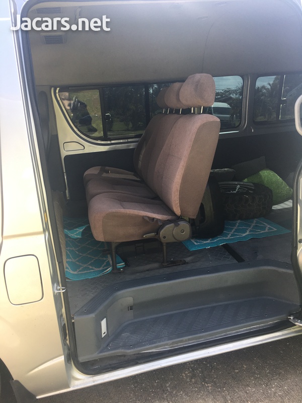 Toyota Hiace 2,9L 2009-5