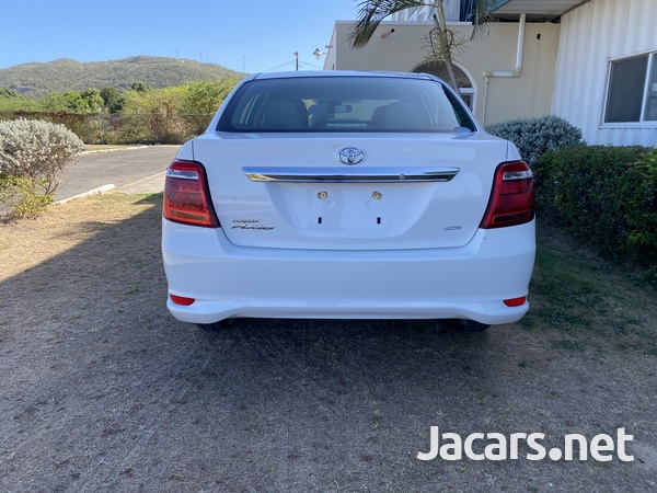 Toyota Axio 1,5L 2016-4