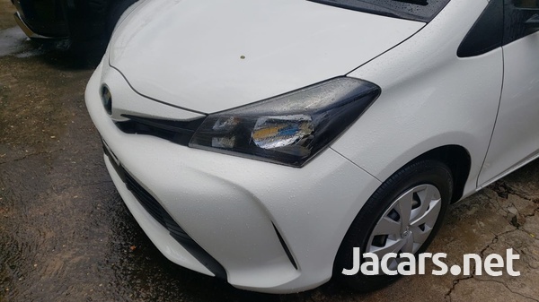 Toyota Vitz 1,3L 2016-1