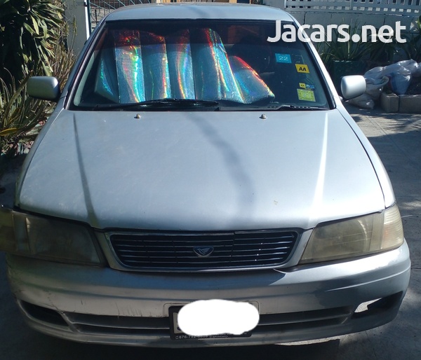 Nissan Bluebird 2,4L 1999-2