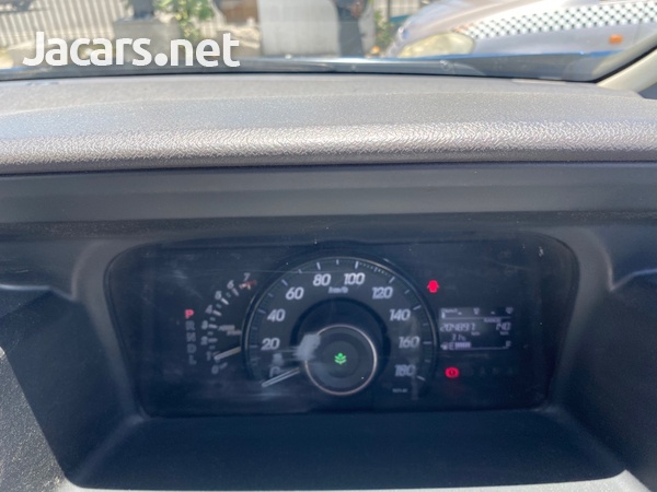 Honda Stepwgn Spada 1,8L 2011-9