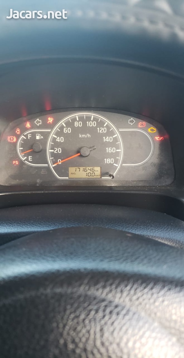 Nissan AD Wagon 1,5L 2014-1