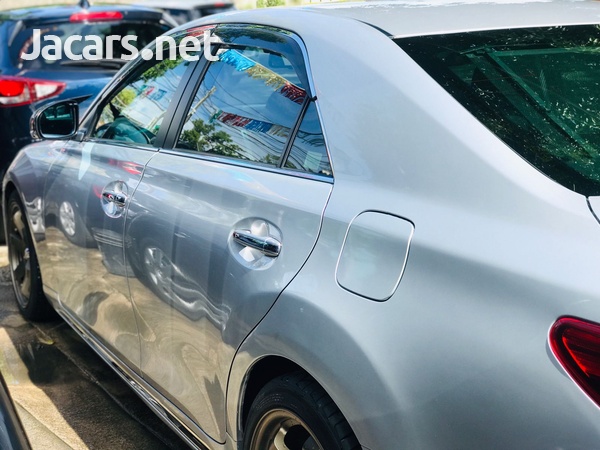Toyota Mark X 3,5L 2014-5