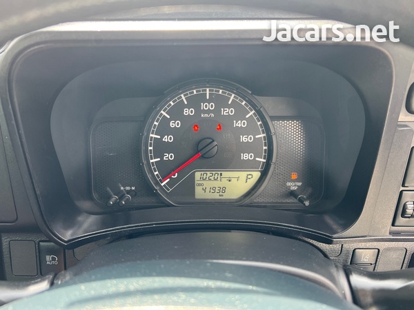 Toyota Probox 1,3L 2018-8