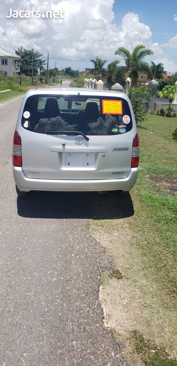 Toyota Succeed 1,5L 2017-10