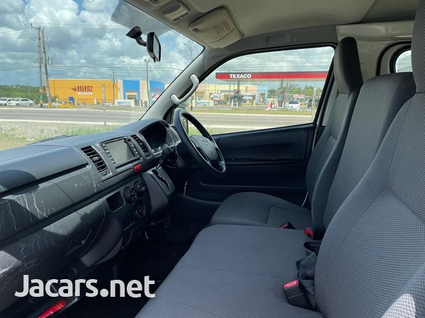 2014 Toyota Hiace-6