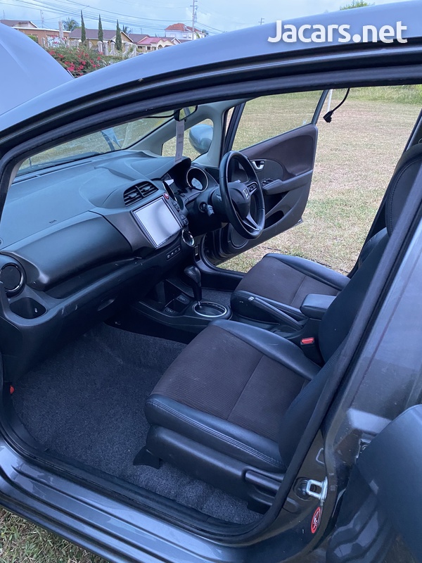 Honda Fit 1,5L 2013-8