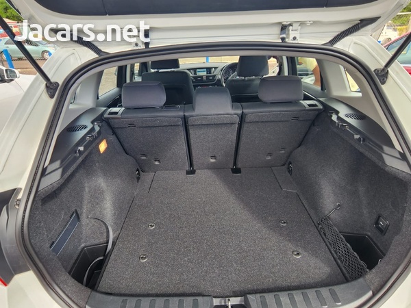 BMW X1 2,0L 2013-11