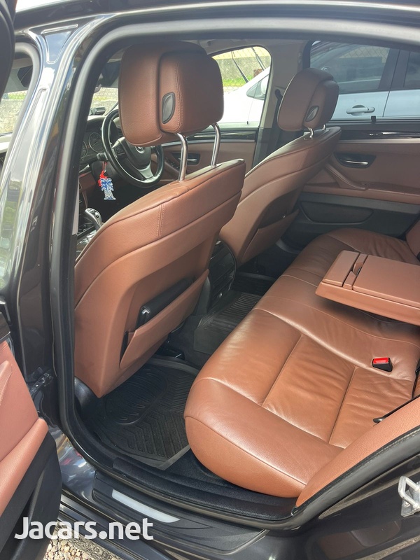 BMW 5-Series 2,0L 2012-10