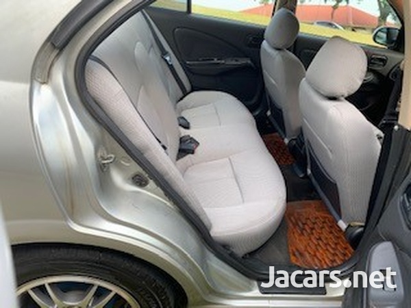 Nissan Bluebird 1,8L 2004-11