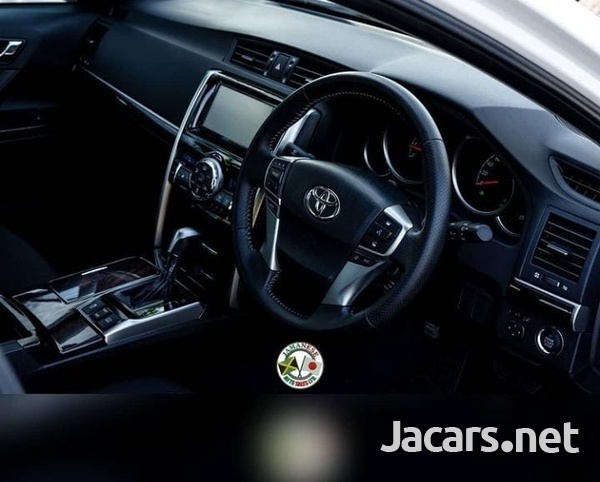 Toyota Mark X 2,5L 2018-2