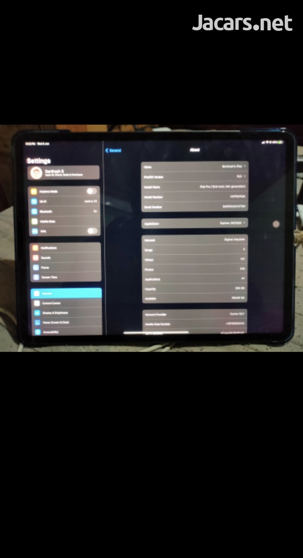 iPad pro 12.9 with apple care + 256gb with cellular-1