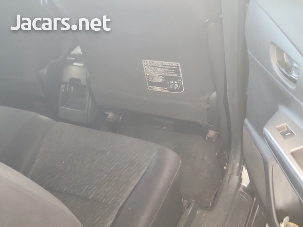 Toyota Wish 1,8L 2010-7