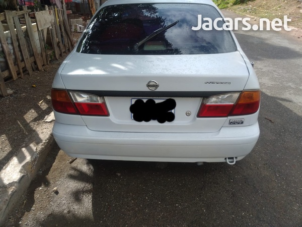 Nissan Primera 1,8L 2000-1