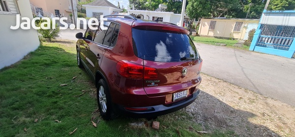 Volkswagen Tiguan 2,5L 2016-1
