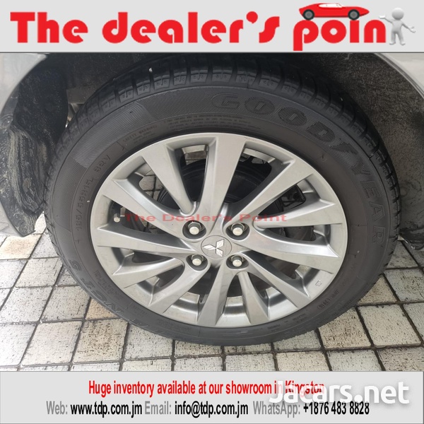 Mitsubishi Attrage 1,2L 2015-10