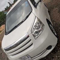 Toyota Noah 2,0L 2010 Toyota Noah 2,0L 2010
