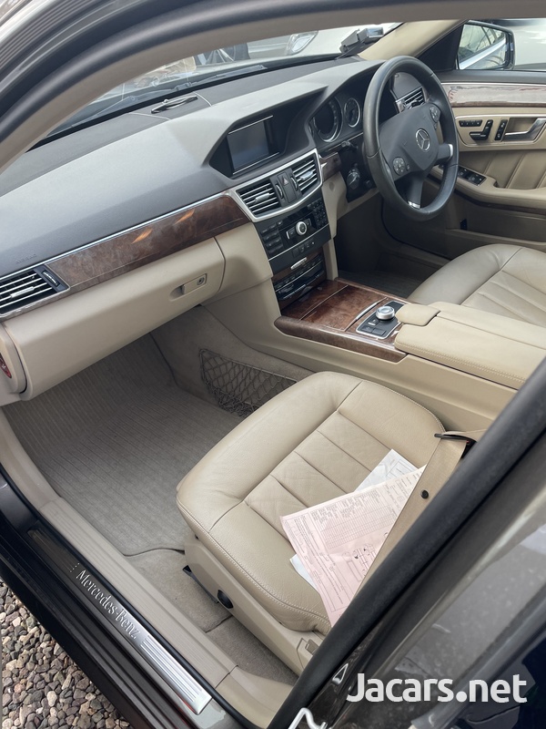 Mercedes-Benz E-Class 2,1L 2013-5
