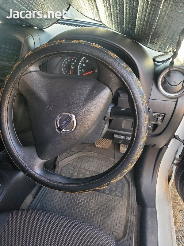 Nissan Latio 1,2L 2015-8