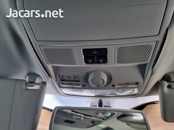 Volkswagen Passat 1,8L 2012-9