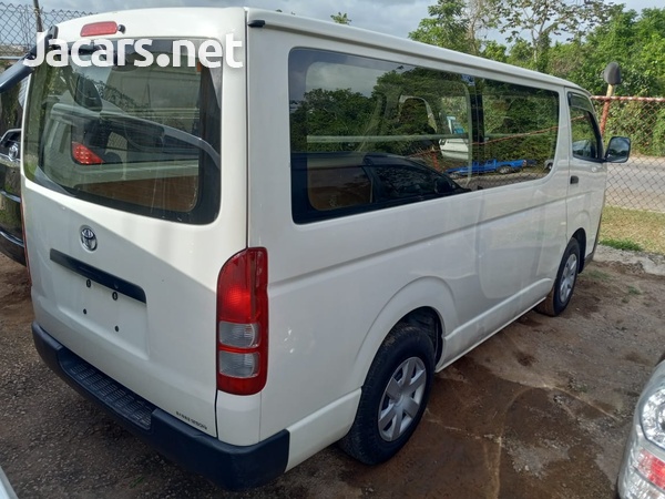 Toyota Hiace 2,5L 2013-2