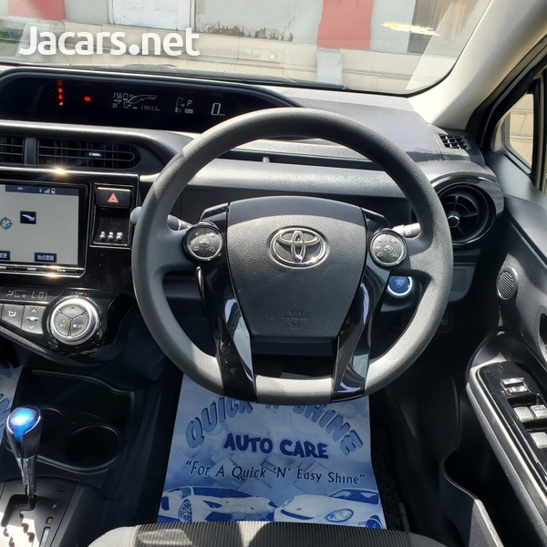 Toyota Aqua 1,5L 2016-5