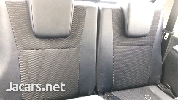 Toyota Wish 1,8L 2012-12
