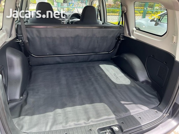 Toyota Probox 1,5L 2014-11