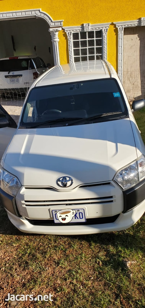 Toyota Probox 1,5L 2016-1