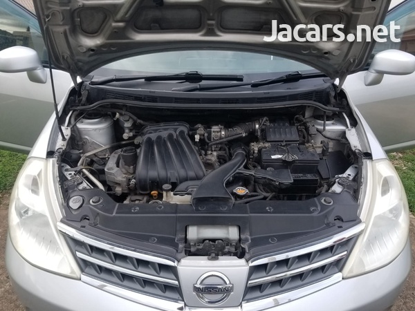 Nissan Tiida 1,5L 2012-8