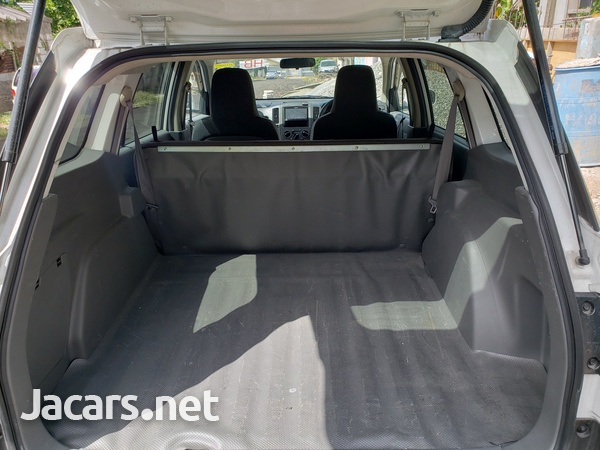 Nissan AD Wagon 1,5L 2016-4