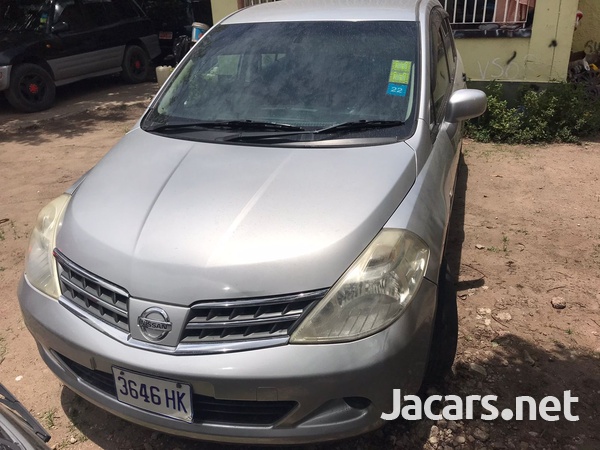 Nissan Tiida 1,6L 2011-1