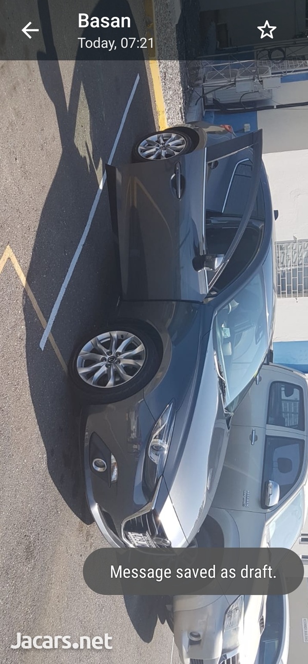 Mazda Axela 2,0L 2014-3