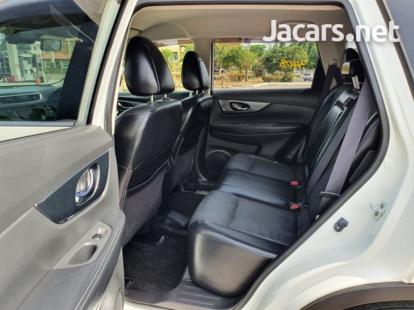 Nissan X-Trail 2,0L 2016-8