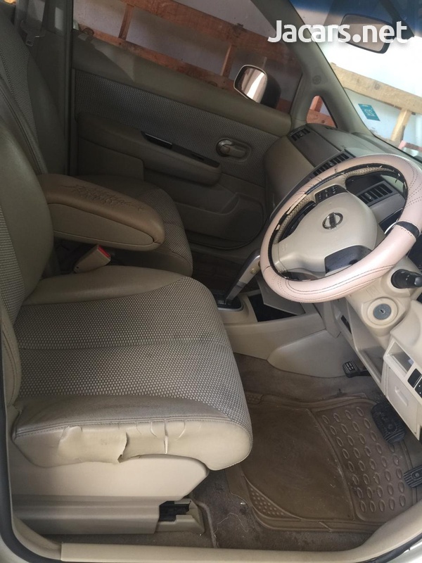 Nissan Tiida 1,5L 2007-4