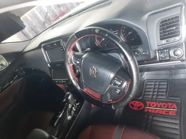 Toyota Crown Athlete 2,0L 2016, Saint Catherine - 11