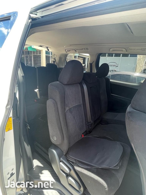 Toyota Alphard 2,4L 2013-7